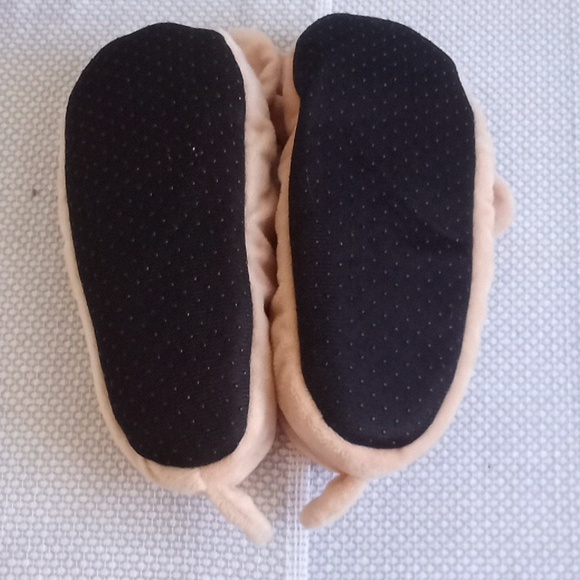 2 pair children's slippers. Dog and monkey children's size LG 3-4 - Picture 5 of 5